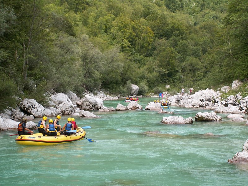 Outdoor activities Slovenia - Rafting on soča