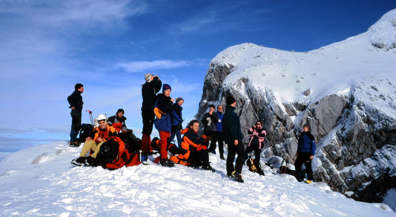 Team building za podjetja - Pohod s krpljami