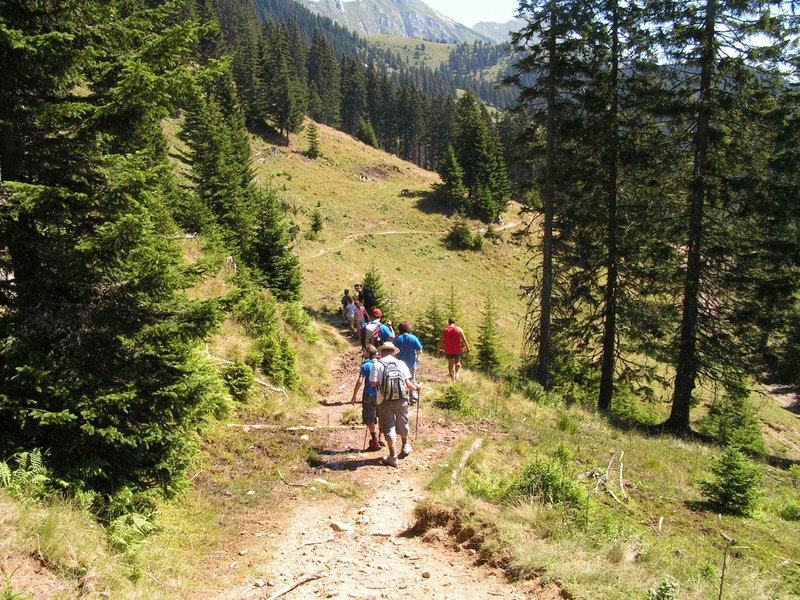 Between Mountains and lakes