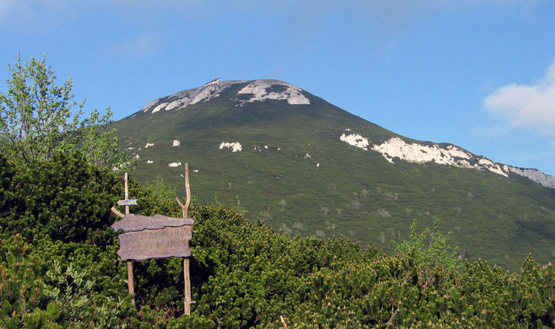 Walking Slovenia - With a view of the Adriatic sea